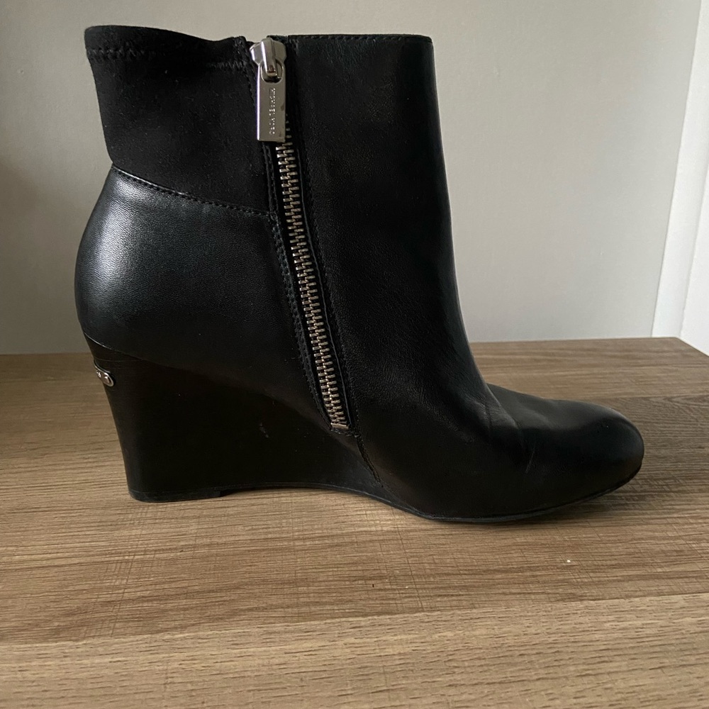 Michael Kors, Black Leather Wedge ankle boot